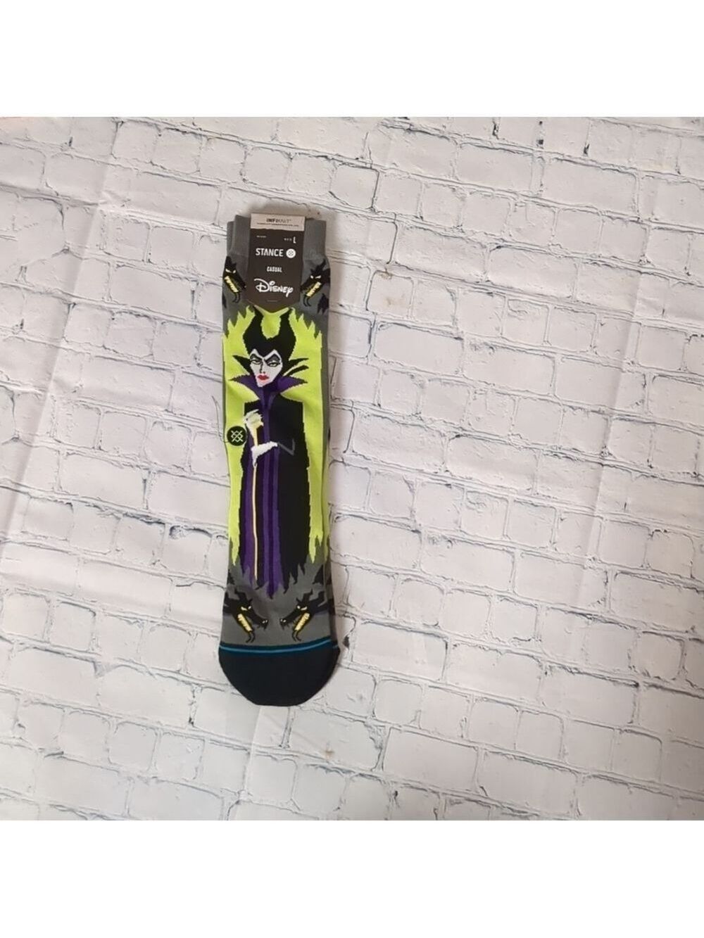 Stance Disney maleficent socks size large (9-13)
